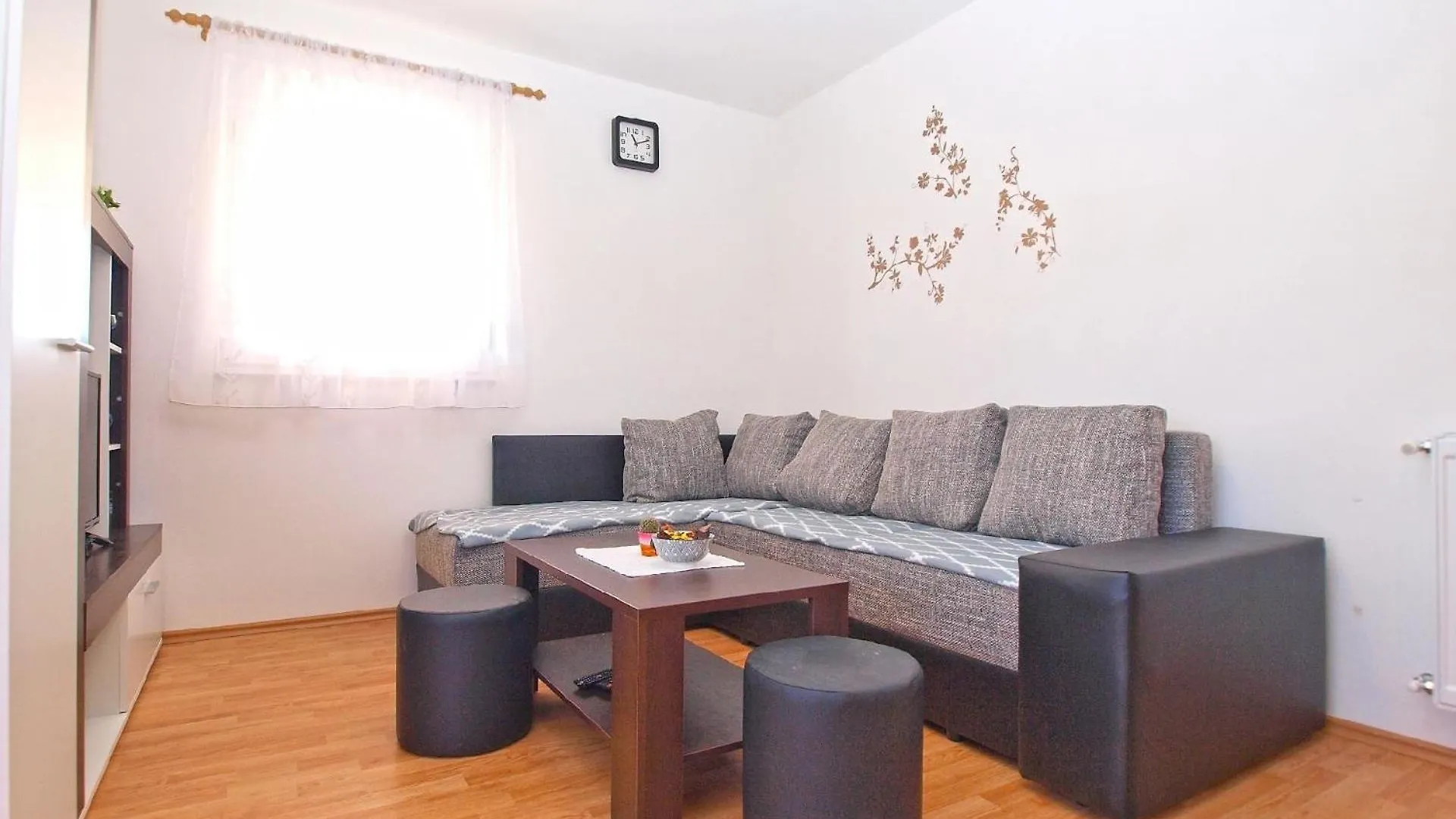 Apartment Ferienwohnung Fuer 6 Personen Ca 70 Qm In Fazana-Surida, Istrien Istrische Riviera Valbandon Croatia
